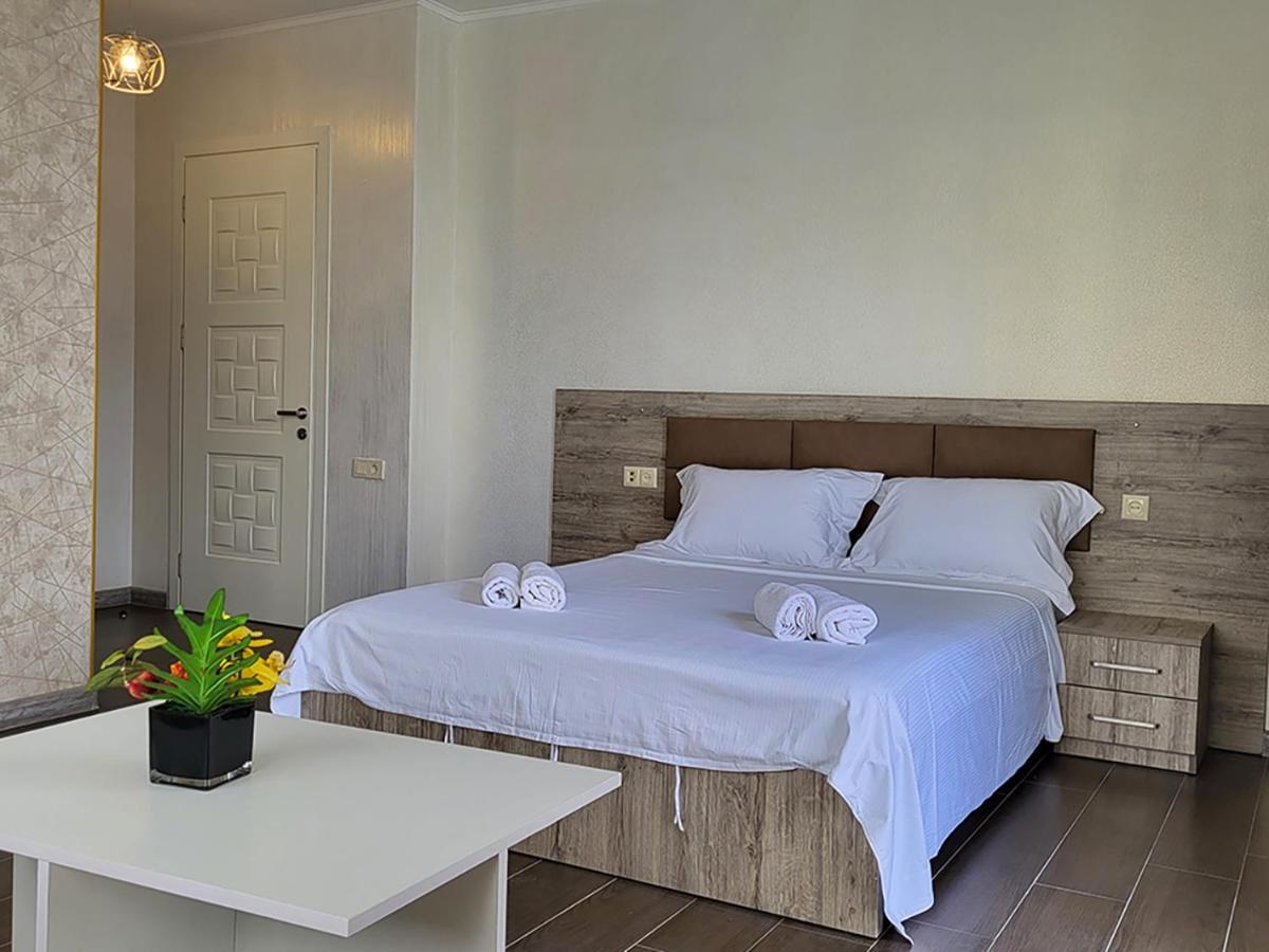 Mite Hotel Чакви Экстерьер фото