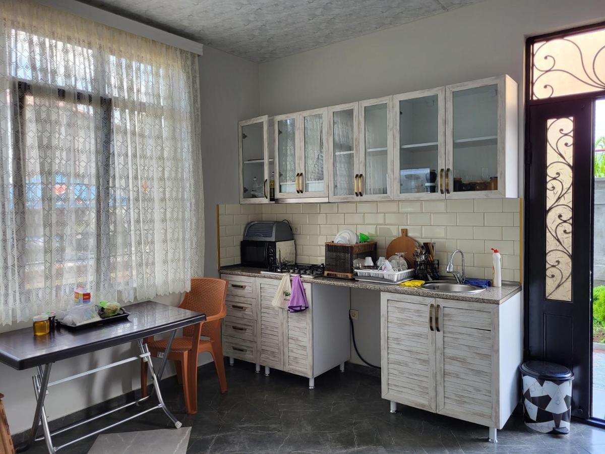 Mite Hotel Чакви Экстерьер фото