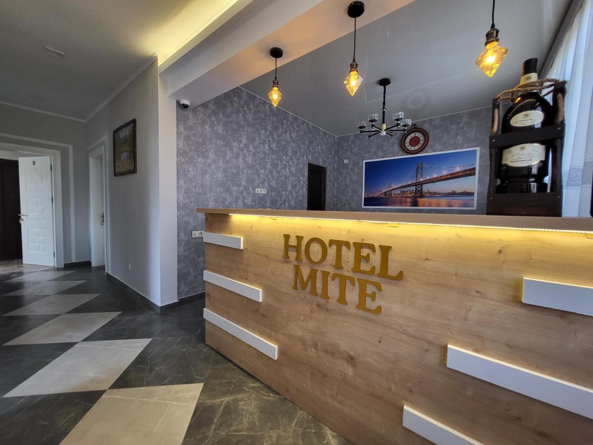 Mite Hotel Чакви Экстерьер фото